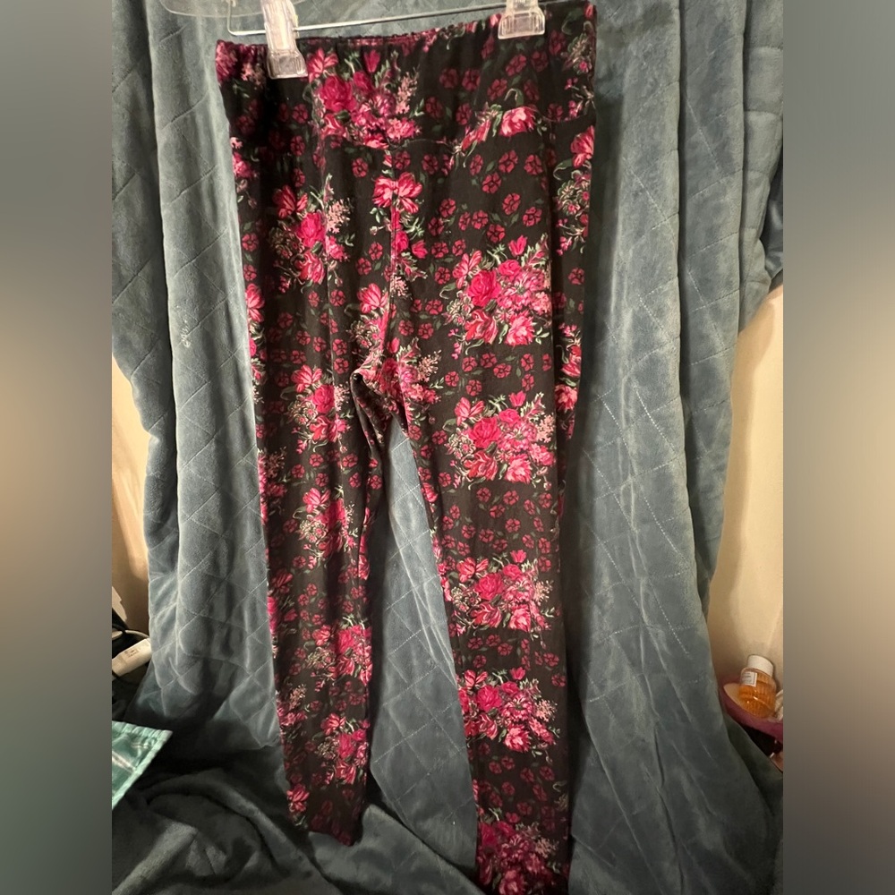 Women's Lularoe Tall and Curvy Long Pull On Stretchy Pants